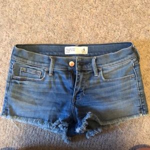 Abercrombie low rise shorts great condition!